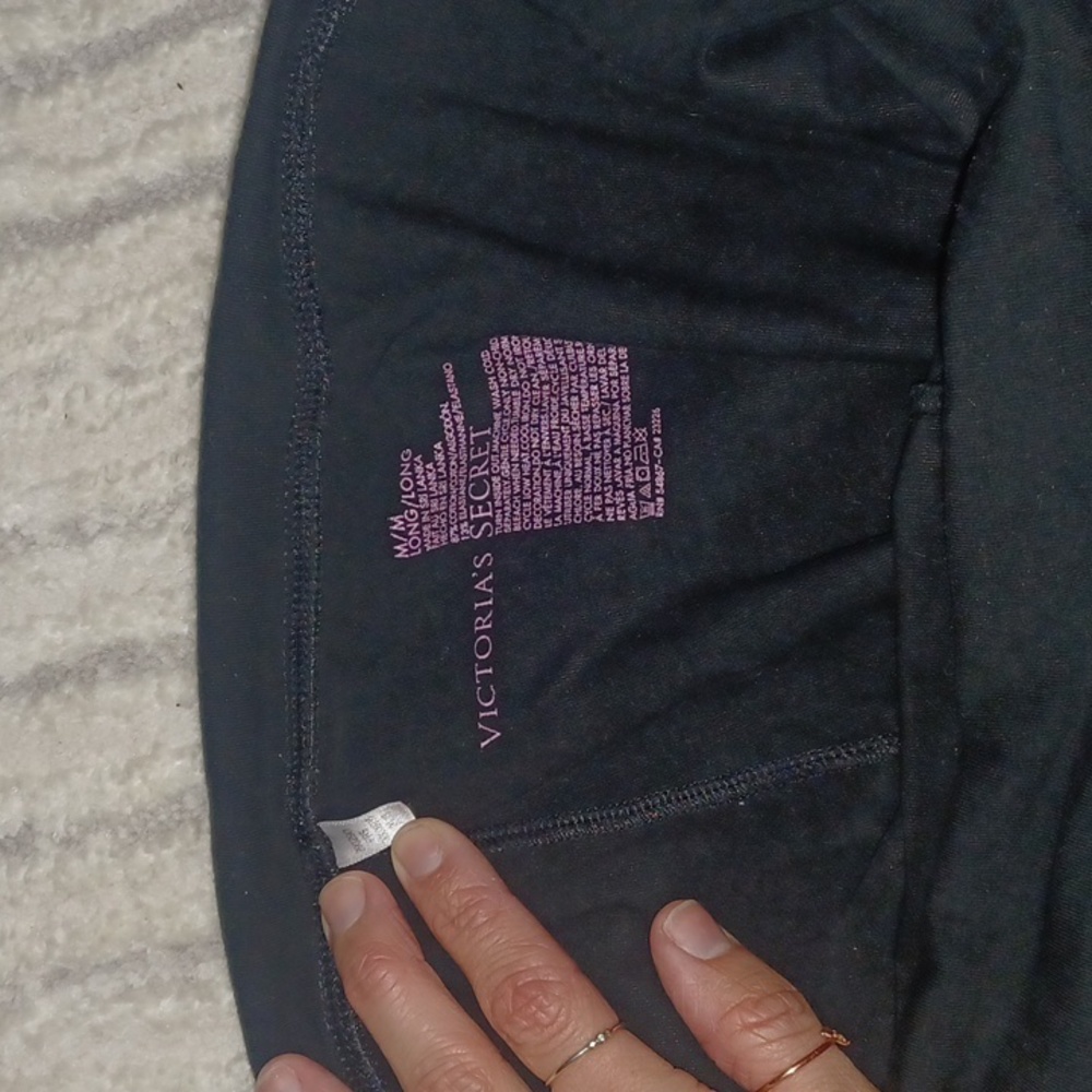 Victoria secret black long leggings - Picture 3 of 4